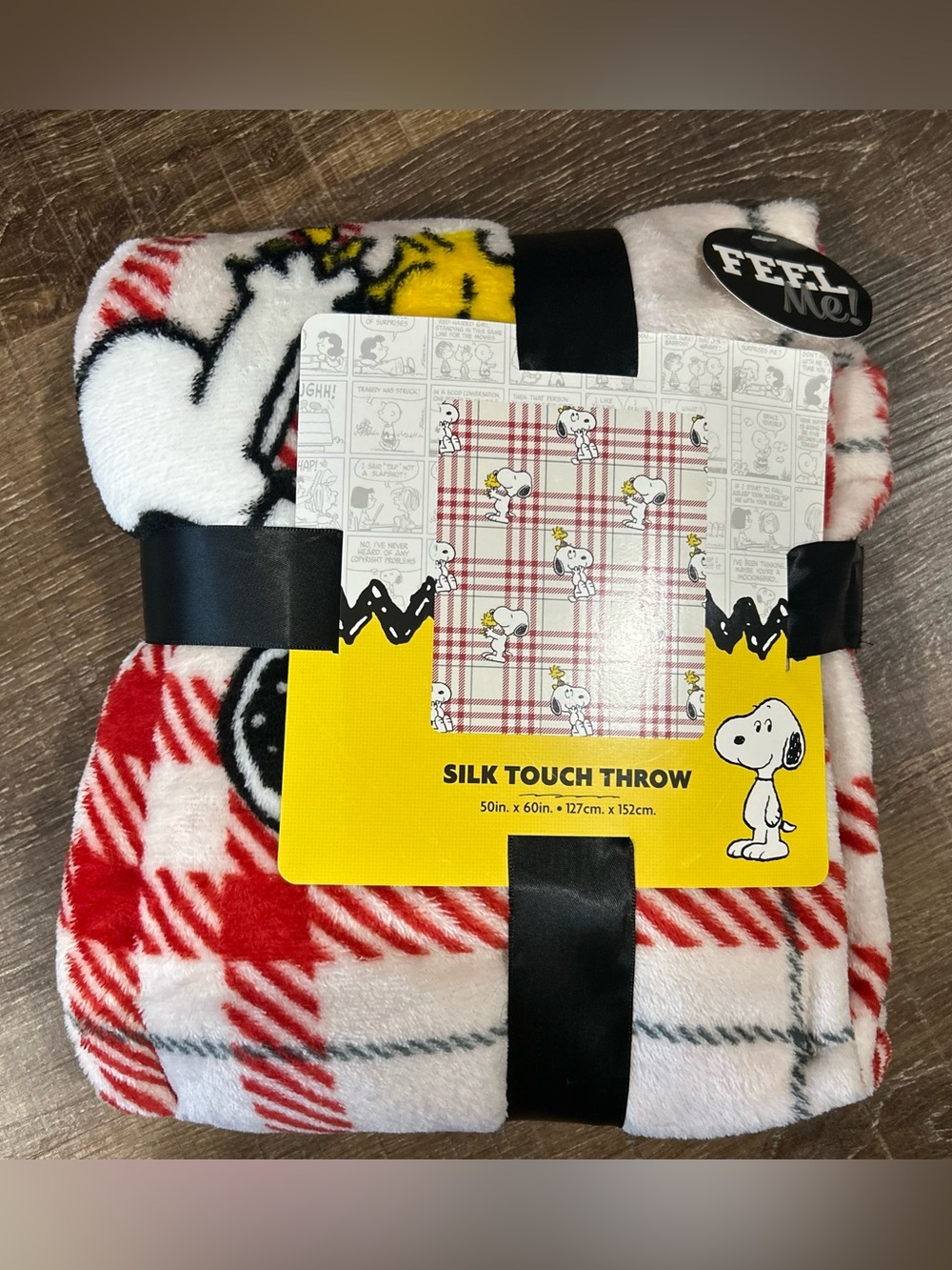 Peanuts Snoopy Red Plaid Silk Touch Throw Blanket 50x60 Soft Cozy Fleece NWT